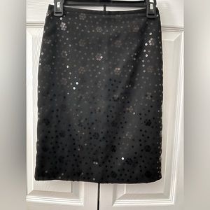 NWT Ann Taylor Loft sequins black skirt size 2P.